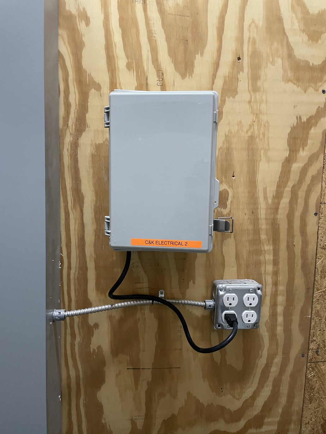 Centrica PanPower Bridge V4+ LAN / WIFI / 4G LTE w/ Panel Centrica PanPower Bridge V4+ LAN / WIFI / 4G LTE w/ Panel