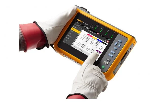 Fluke 1773 Series Three-Phase Power Quality Analyzers Fluke 1773 Series Three-Phase Power Quality Analyzers