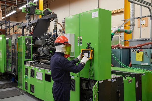 Fluke 1773 Series Three-Phase Power Quality Analyzers Fluke 1773 Series Three-Phase Power Quality Analyzers
